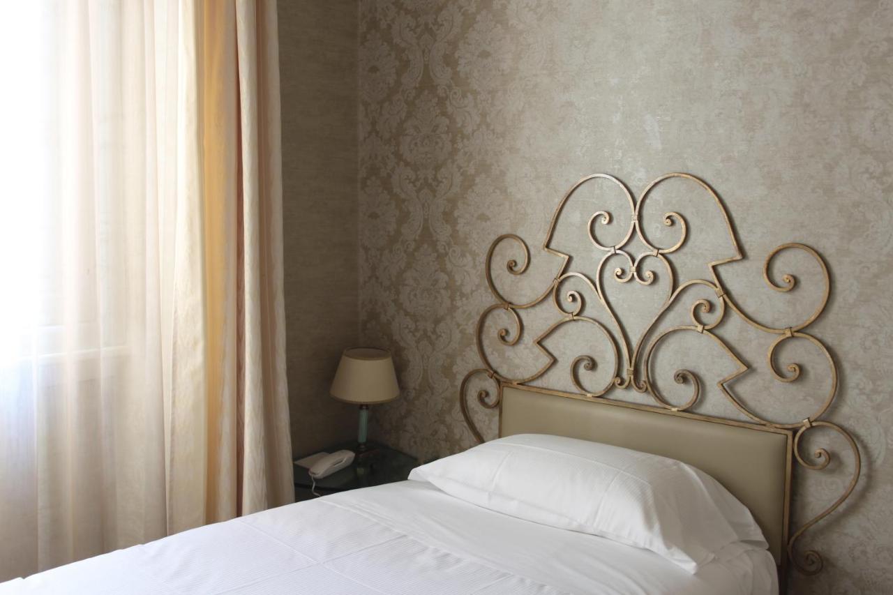 C-Hotels De Rose Palace Florence Phòng bức ảnh